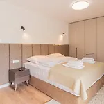 New! Luxury Carlotte With 11m Pool Villa Poreč