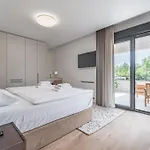 New! Luxury Carlotte With 11m Pool