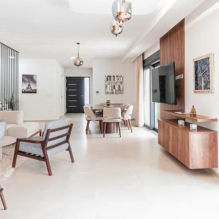 New! Luxury Carlotte With 11m Pool Villa Poreč