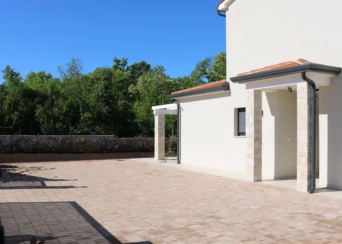 New! Luxury Carlotte With 11m Pool Villa *