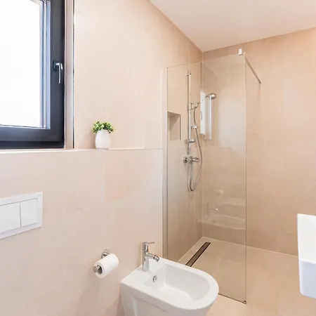 Βίλα New! Luxury Carlotte With 11m Pool *