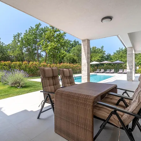 New! Luxury Carlotte With 11m Pool *