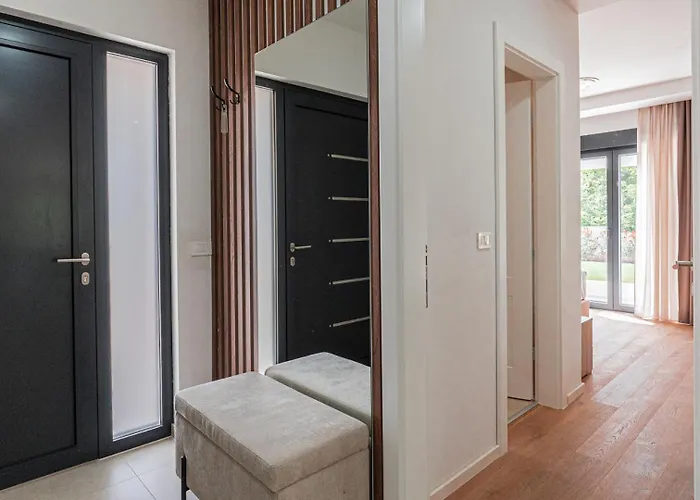 New! Luxury Carlotte With 11m Pool Poreč