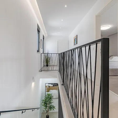 New! Luxury Carlotte With 11m Pool Villa *